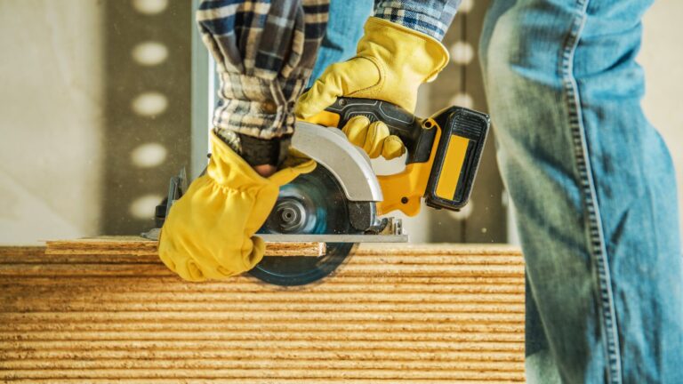 Cordless Circular Saws: Get Perfect Cuts Every Time!