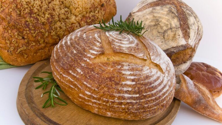 Master the Art of Crafting Delicious Artisan Bread Easily
